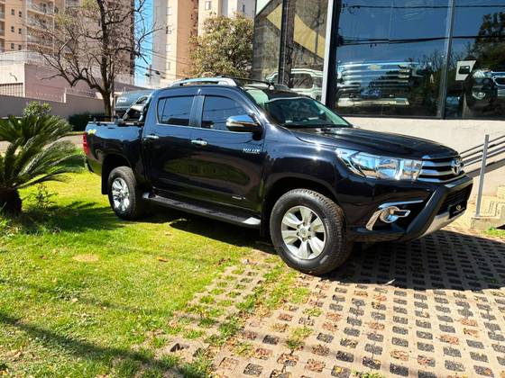 TOYOTA HILUX 2.7 SRV 4X4 CD 16V FLEX 4P AUTOMÁTICO TOYOTA HILUX 2.7 SRV 4X4 CD 16V FLEX 4P AUTOMÁTICO